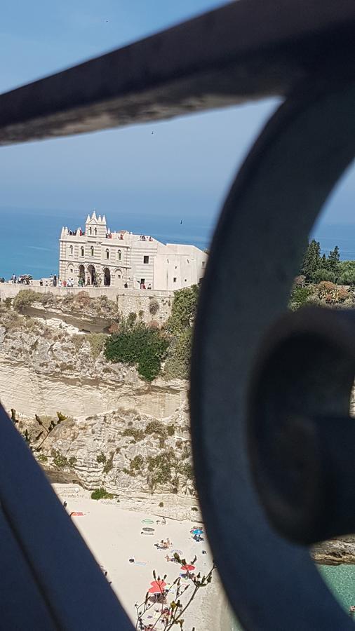 Bed and Breakfast Chez Moi Tropea Centro Экстерьер фото