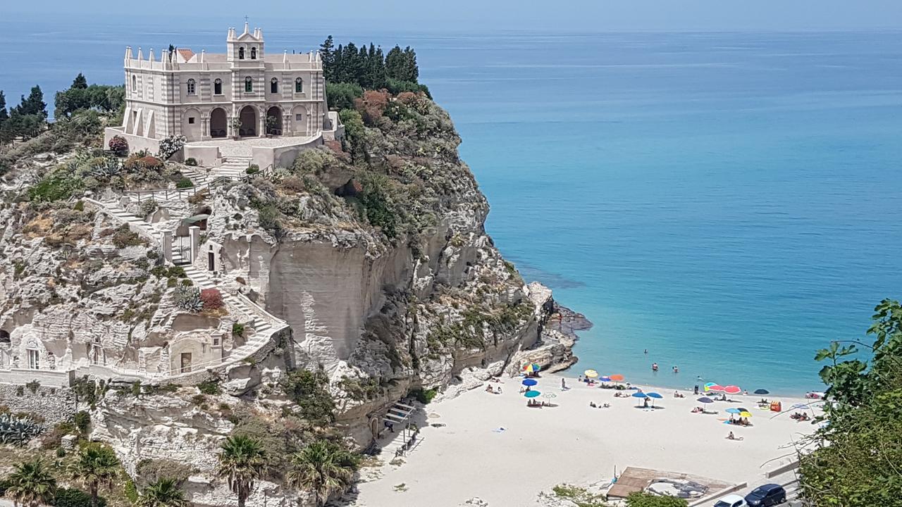Bed and Breakfast Chez Moi Tropea Centro Экстерьер фото